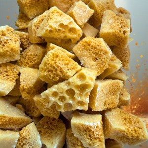 honeycomb naked